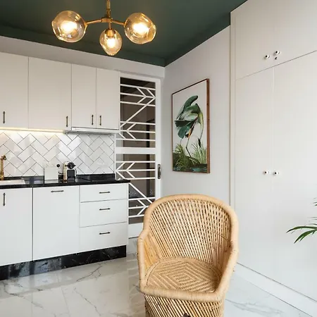 Little 38 Apartment